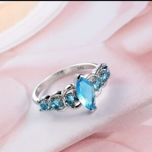 New stunning blue women's ring